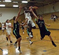 Image: JV Gladiator Marvin Cox(1) finishes the fast ...